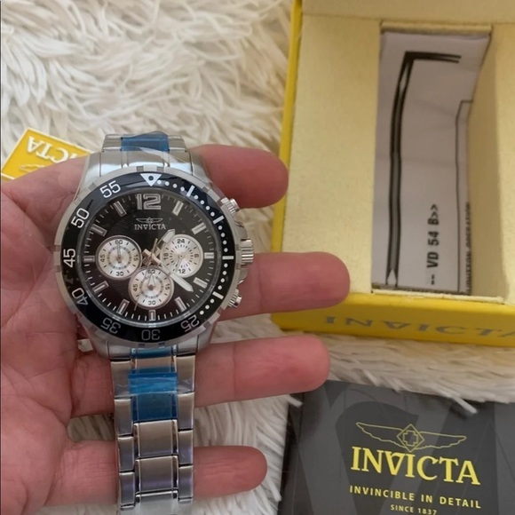 (NWT) Invicta Men’s Pro Diver Chronograph Watch - Picture 7 of 8